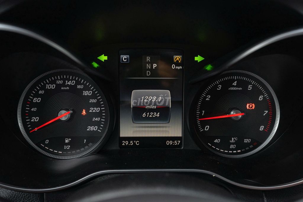 Hàng hiếm C300 AMG 2018 Trắng đỏ đồ chơi nhiều. Mua bán Ô tô tại Quận 7 Tp Hồ Chí Minh được đăng bởi tuấn anh hình 14