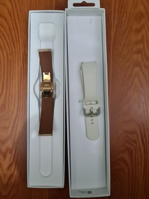 Cần bán bớt 1 em Samsung watch 6 40mm bh 9/2024