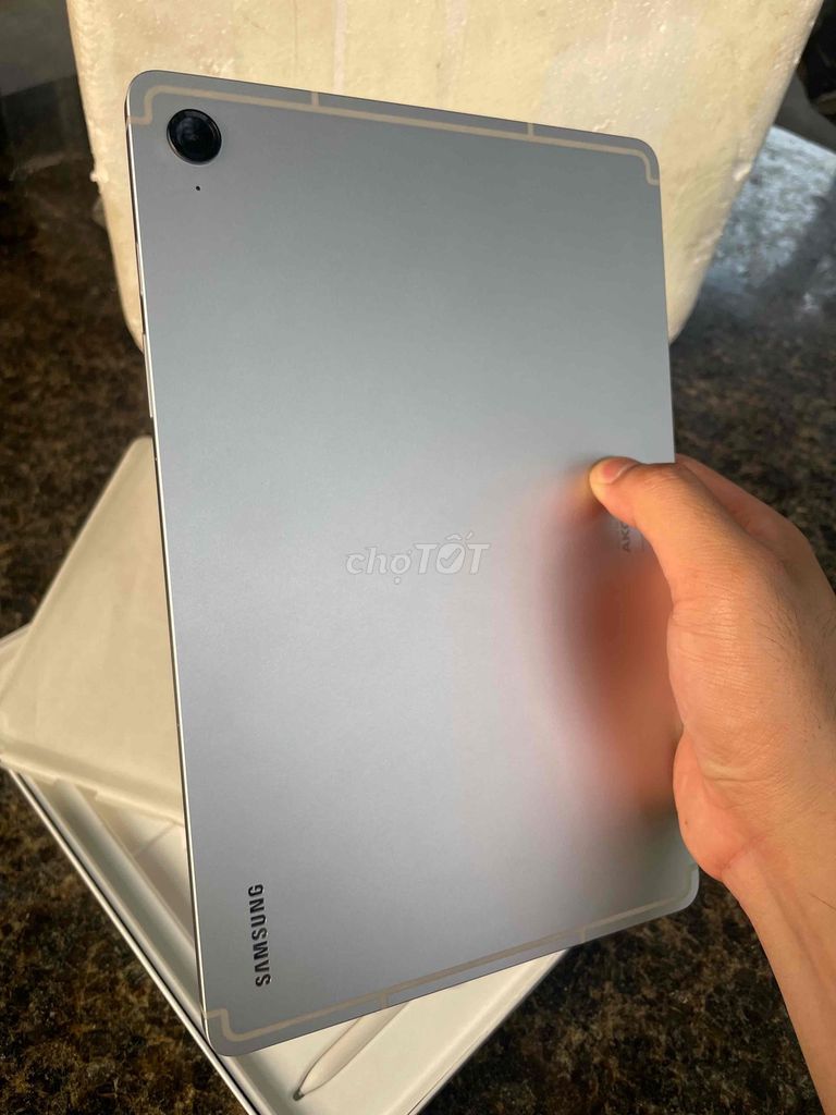Cần bán Tab Galaxy S9 Fe Wifi 6/128.. Mua bán Máy tính bảng tại Thành phố Thủ Đức Tp Hồ Chí Minh được đăng bởi Huỳnh Sơn hình 1