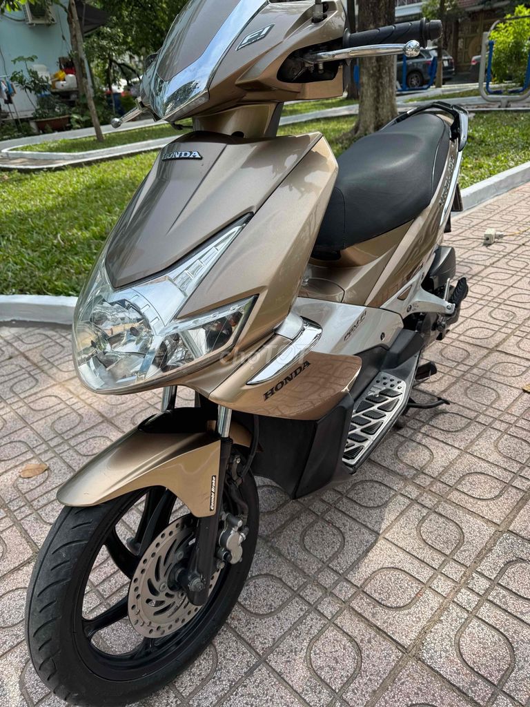 Honda Air Blade 2010 Fi Bs Thành Phố. Mua bán Xe máy tại Quận Gò Vấp Tp Hồ Chí Minh được đăng bởi Cầm Đồ Cường Phát hình 1