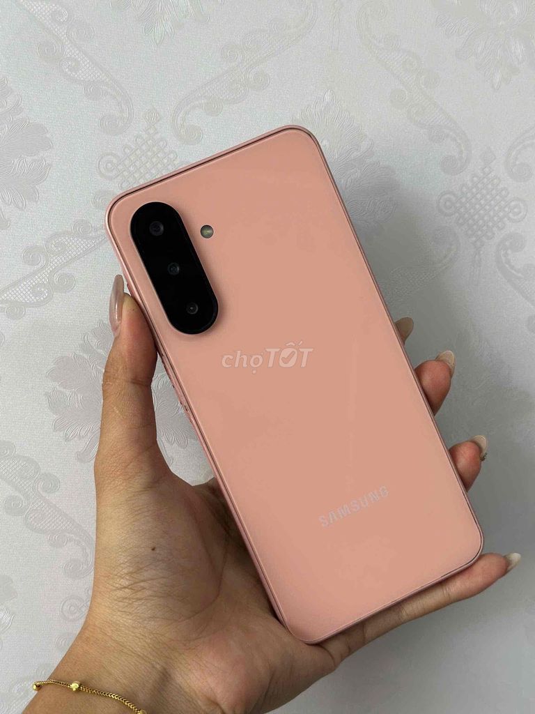 Samsung A26 5G 8/128GB Hồng Zin full - Vân tay lỗi. Mua bán Điện thoại tại Quận Ninh Kiều Cần Thơ được đăng bởi TP Store hình 1