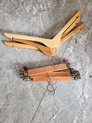Combo 6 móc gỗ treo quần áo. Mua bán Nội thất, đồ gia dụng khác tại Quận Bình Thạnh Tp Hồ Chí Minh được đăng bởi Uyên Nguyễn
