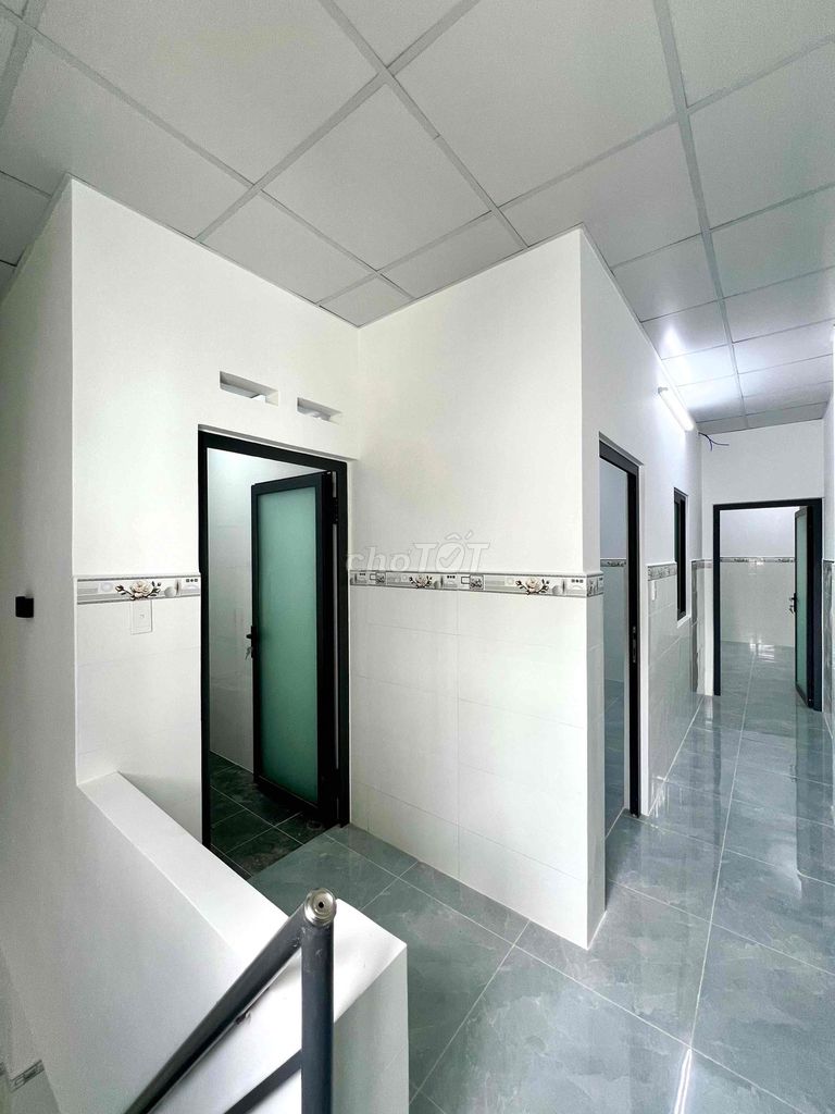 NHÀ GẦN CẦU VƯỢT TÂN THỚI HIỆP 5 x 21 trệt lửng