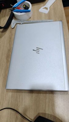 Bán HP EliteBook 840 i7-8th 8/256GB. Có cảm ứng
