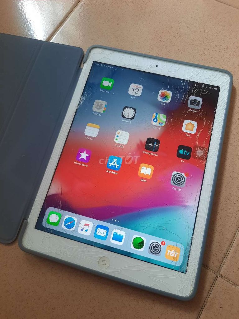 iPad air nguyên rin.Wifi + 4G Pin cả ngày.. Mua bán Máy tính bảng tại Quận 3 Tp Hồ Chí Minh được đăng bởi Vin hình 1