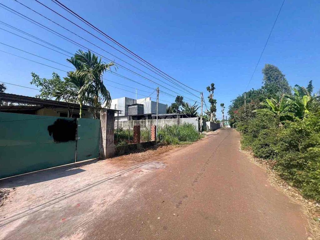 BÁN GẤP MẢNH ĐẤT SẴN NHÀ 🏡