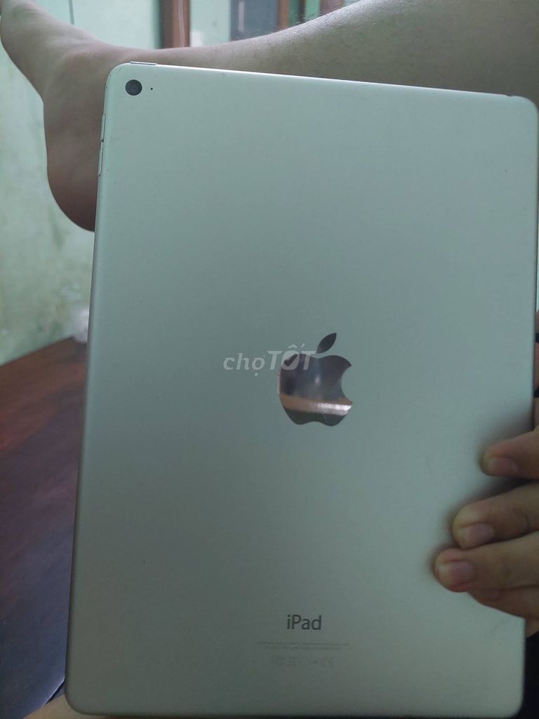 Apple iPad Air 2 Bạc. Mua bán Máy tính bảng tại Thành phố Qui Nhơn Bình Định được đăng bởi Hội Đồ Điện Tử hình 1