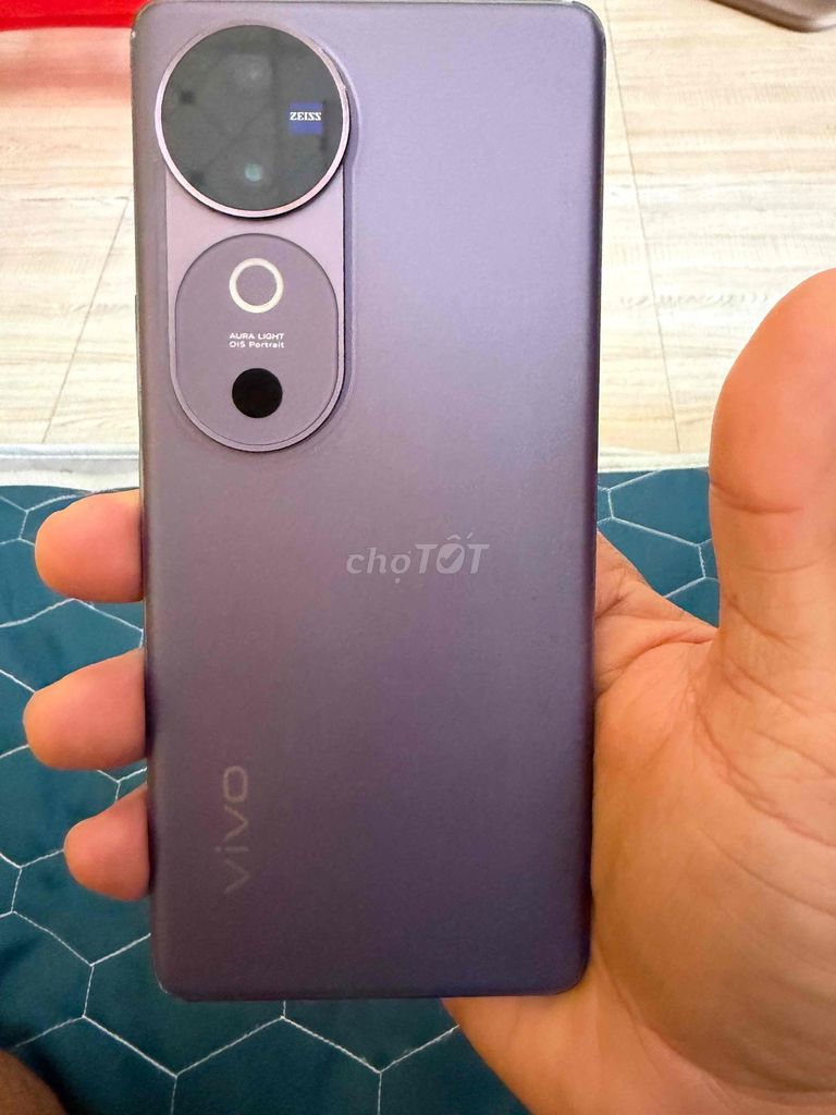 Vivo V40 5G 256GB Tím. Mua bán Điện thoại tại Thành phố Châu Đốc An Giang được đăng bởi mên thảo hình 1