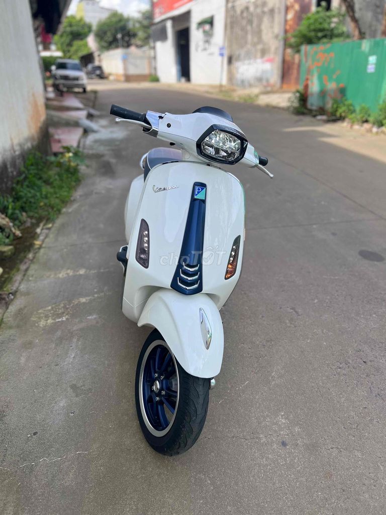 bán vespa 2018 phố biển số dễ nhìn. Mua bán Xe máy tại Thành phố Buôn Ma Thuột Đắk Lắk được đăng bởi đức hình 2