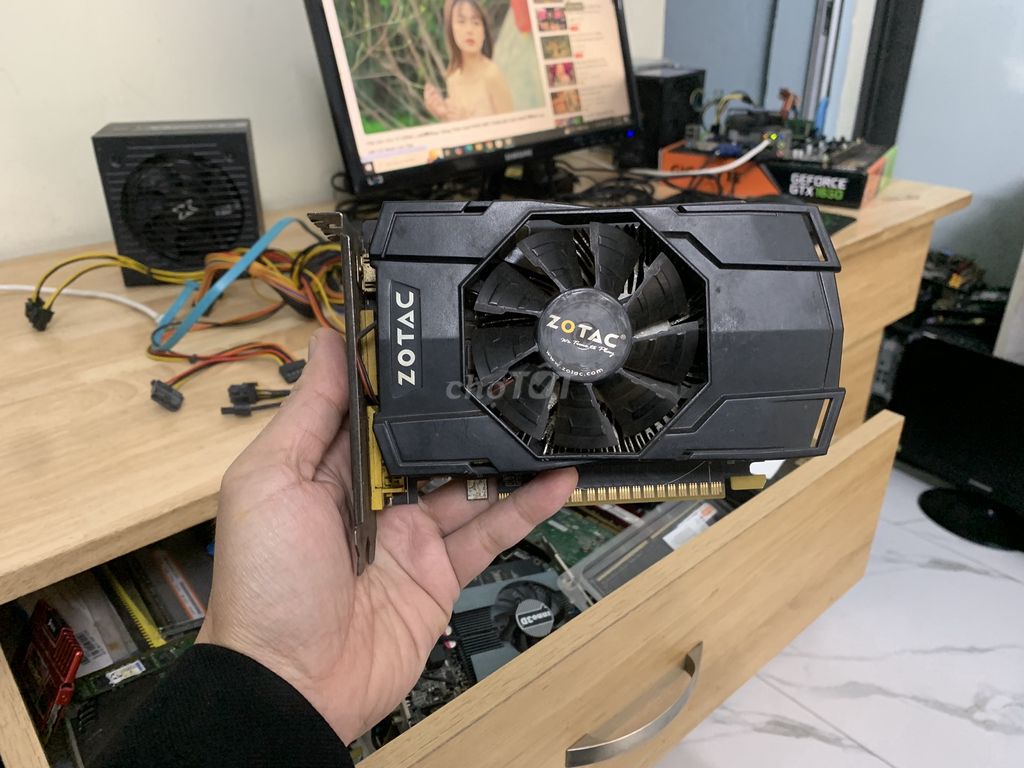 Có card Zotac GTX 750 bản 1GD5