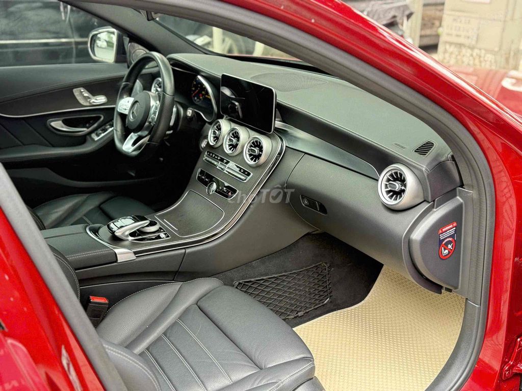 Mercedes-Benz C300 2020 Đỏ 50.000 km