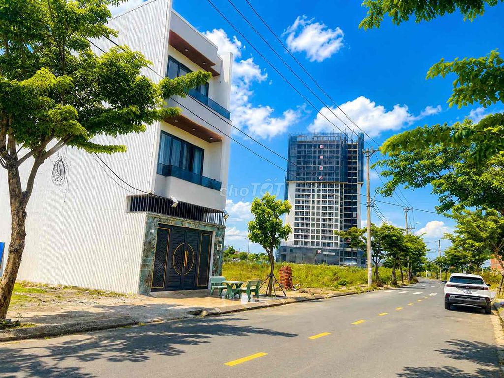 Cần tiền bán giá sụp hầm lô đầm sen khu Nam Hoà Xuân