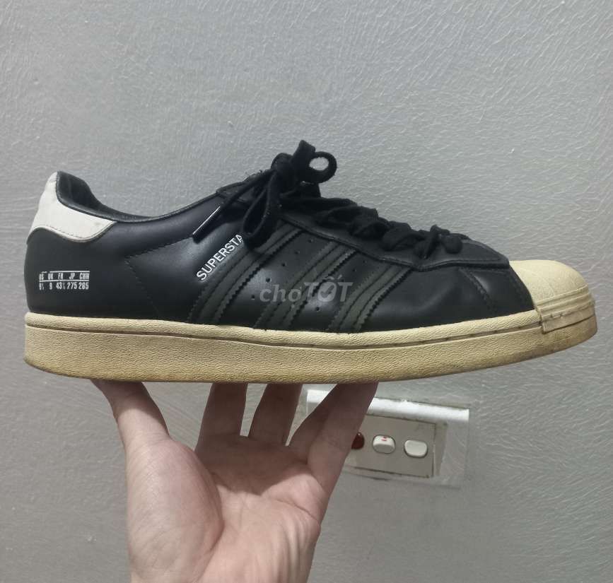 Adidas super star chính hãng sz 43.