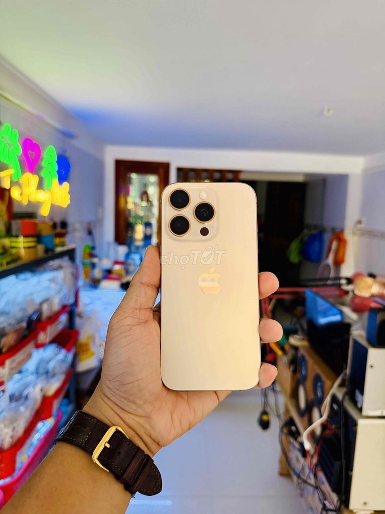 Apple iPhone 16 Pro 128GB Vàng 99%. Mua bán Điện thoại tại Huyện Tuy Phước Bình Định được đăng bởi Nguyễn Văn Nghĩa hình 1
