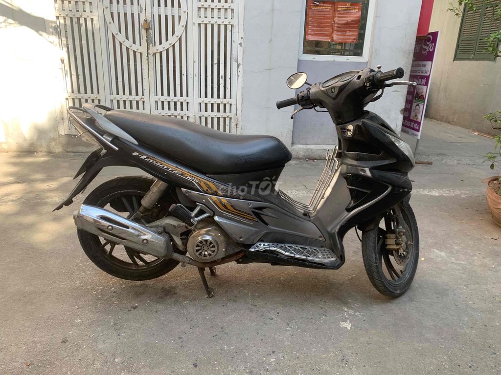 Xe Suzuki Hayate 125cc màu đen. Mua bán Xe máy tại Quận Hai Bà Trưng Hà Nội được đăng bởi Nguyễn Đức Quang hình 3