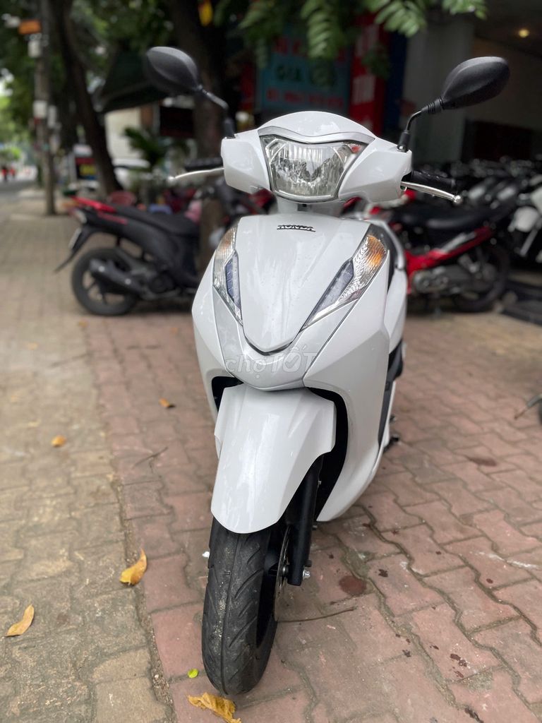 Honda Lead 125 2013 Trắng. Mua bán Xe máy tại Thành phố Biên Hòa Đồng Nai được đăng bởi Phương nguyễn  hình 1