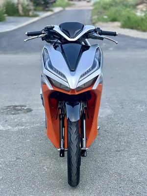 VARIO 150 2019 BẠC POSCHE BSTP CHÍNH CHỦ CÓ GÓP. Mua bán Xe máy tại Thành phố Thủ Đức Tp Hồ Chí Minh được đăng bởi Hiếu 