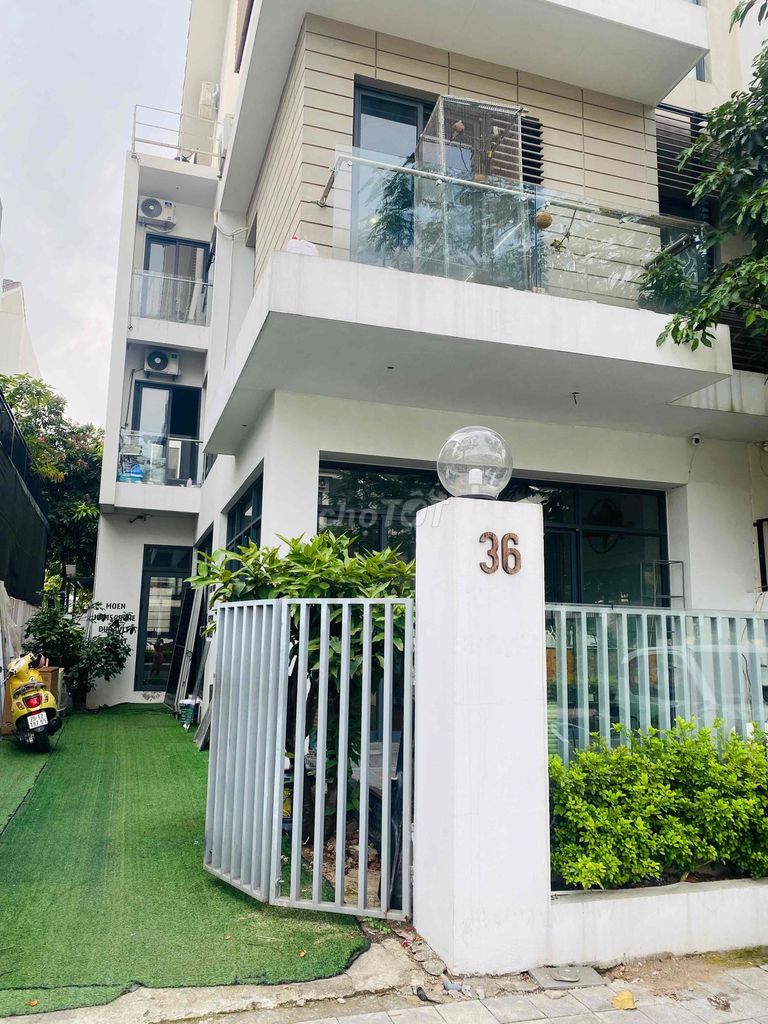 Cho thuê chỗ ngồi làm việc