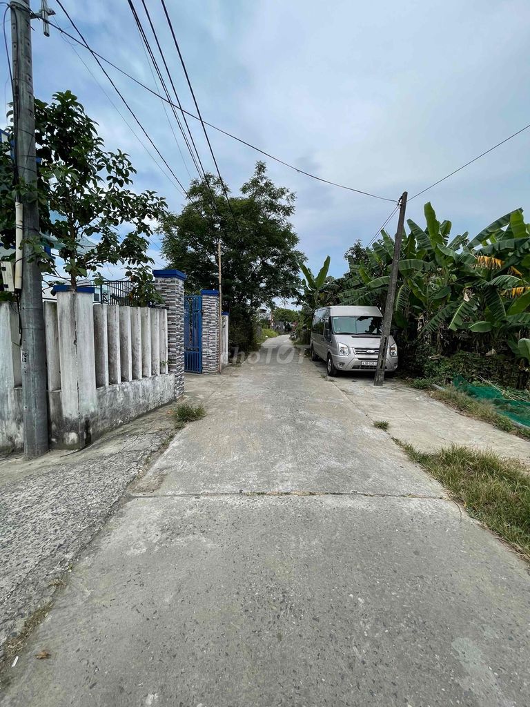 bán lô đất đẹp hoà tiến ,bên đường chính lên huyện Hoà Vang . đẹp. Mua bán Đất tại Huyện Hòa Vang Đà Nẵng được đăng bởi võ kim tín hình 7