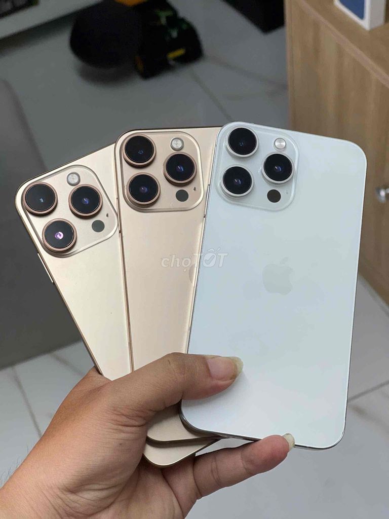 iphone XR độ 16Pr Kính Phẳng