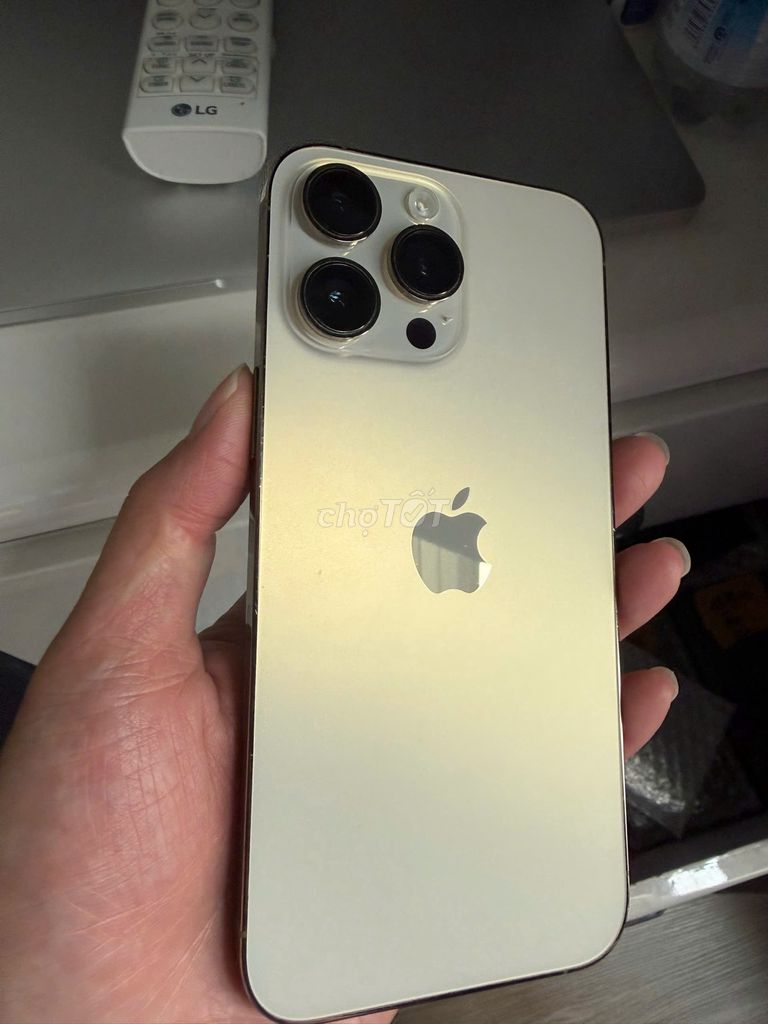 Apple iPhone 14 Pro Max 128GB Vàng. Mua bán Điện thoại tại Quận 12 Tp Hồ Chí Minh được đăng bởi Bảo Bảo hình 1