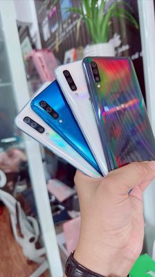 SAMSUNG  A50 chính hãng 2 Sim. Mua bán Điện thoại tại Quận Ninh Kiều Cần Thơ được đăng bởi HẢI APPLE CẦN THƠ