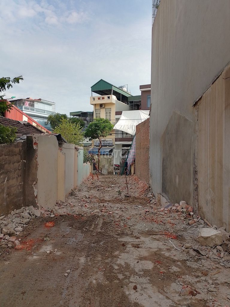 Bán đất 2 mặt tiền hàng hot tại Nguyễn Văn Huyên, 111m2 giá chỉ 5,2 tỷ. Mua bán Đất tại Thành phố Thanh Hóa Thanh Hóa được đăng bởi Thuy Dung Do hình 7