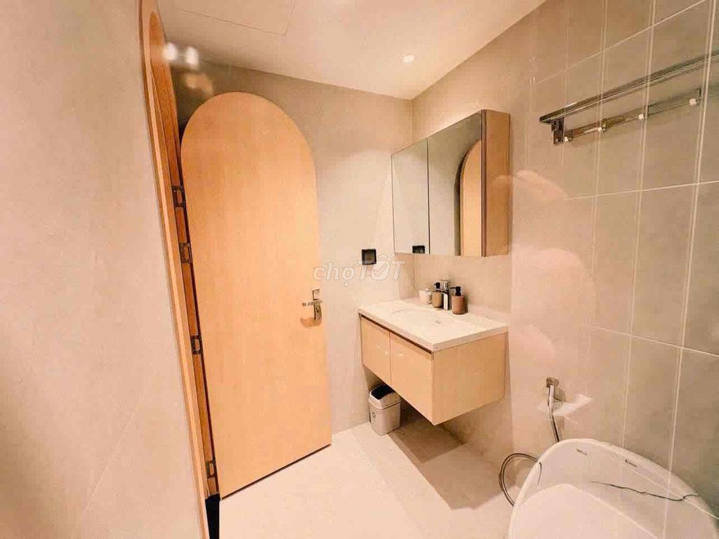 New high-floor 1-bedroom at Sun Ponte near the Dragon Bridge — photo 9