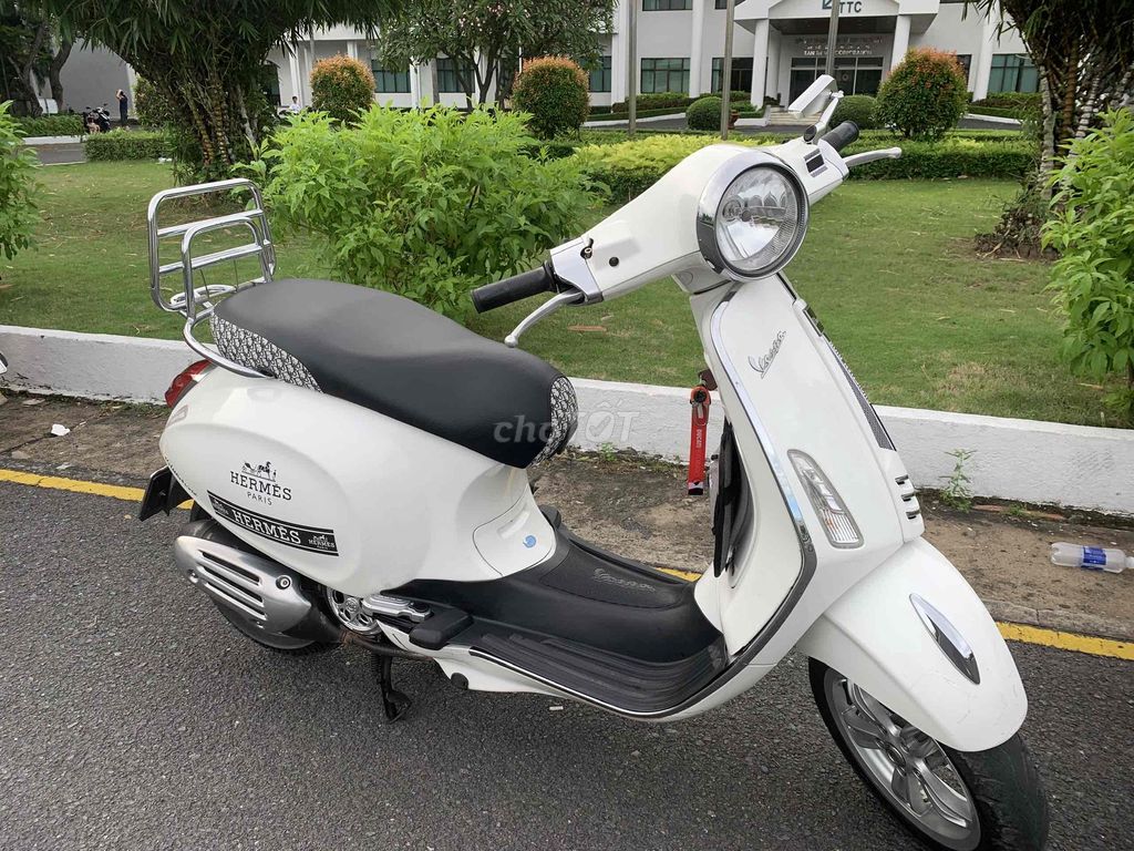 Piaggio Vespa Primavera-Iget-phanh ABS-bánh 12in. Mua bán Xe máy tại Quận 7 Tp Hồ Chí Minh được đăng bởi Hữu Nghĩa  hình 4