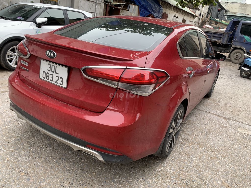 Kia Cerato 2018 1.6 AT - 987600 km. Mua bán Ô tô tại Quận Đống Đa Hà Nội được đăng bởi Linh hình 2