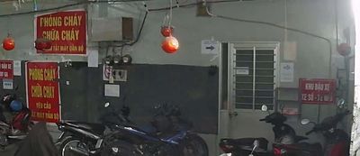 Còn vài phòng cho thuê có máy lạnh và wc riêng