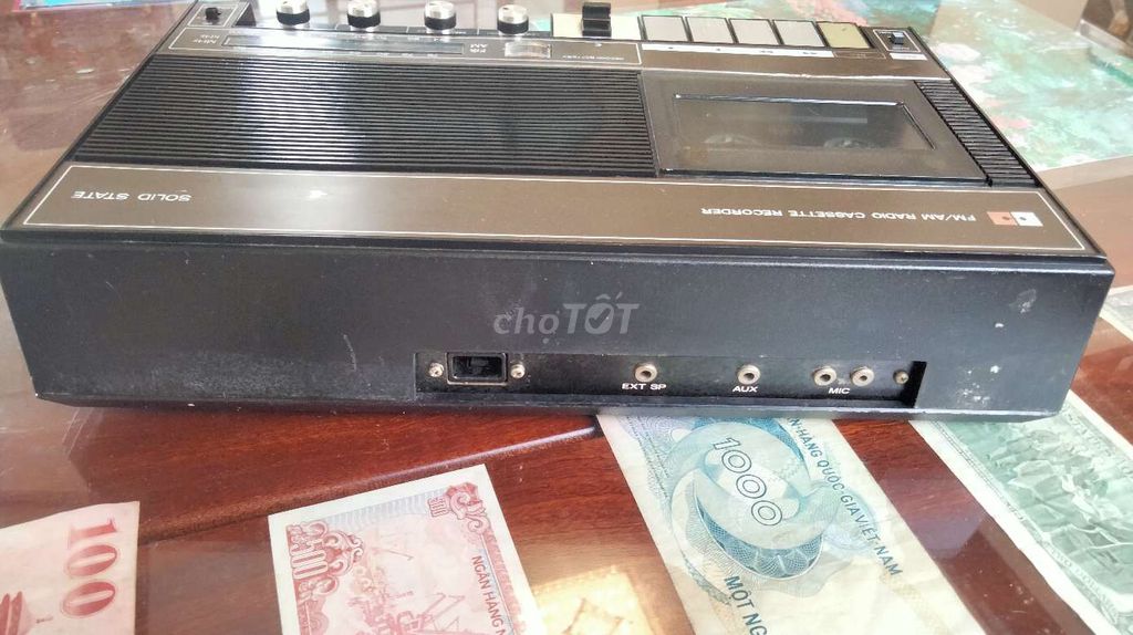 Bán radio cassette Mitsubishi t750