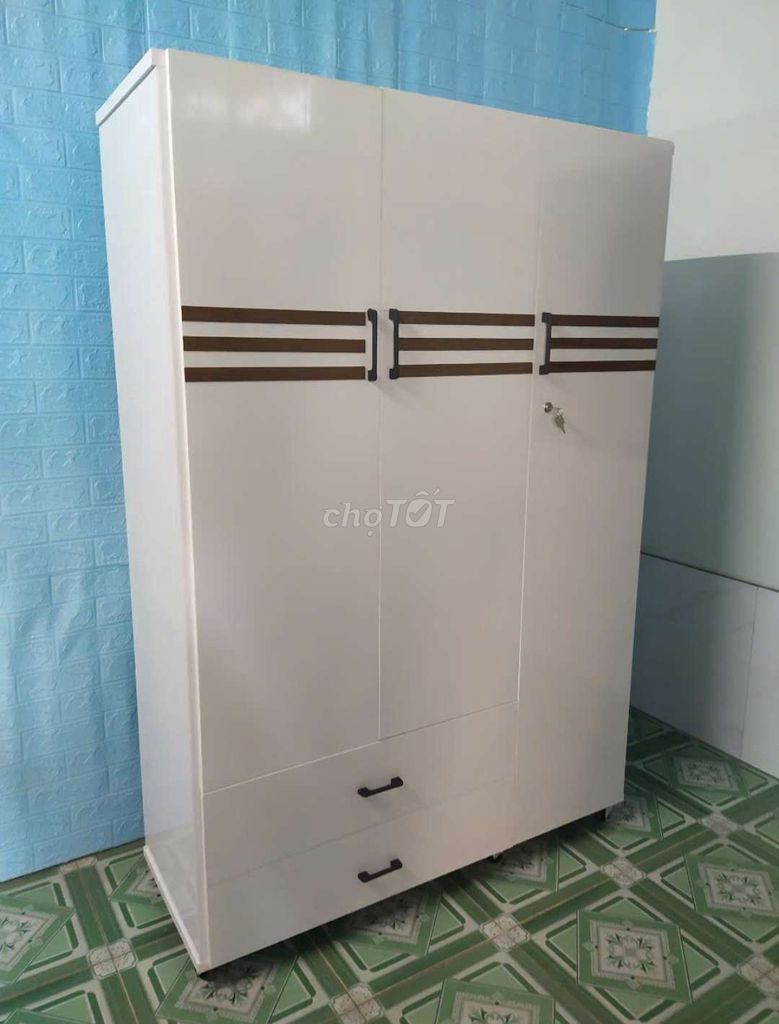 TỦ NHỰA ĐÀI LOAN 3 CÁNH MÀU TRẮNG DÁN CHỈ ÓC CHÓ . Mua bán Tủ, kệ gia đình tại Quận Gò Vấp Tp Hồ Chí Minh được đăng bởi Tủ nhựa đài loan hoàng quân hình 1