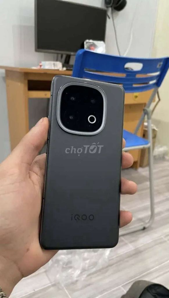 iQOO 13 256GB Đen. Mua bán Điện thoại tại Quận Gò Vấp Tp Hồ Chí Minh được đăng bởi Tuấn Sơn hình 1