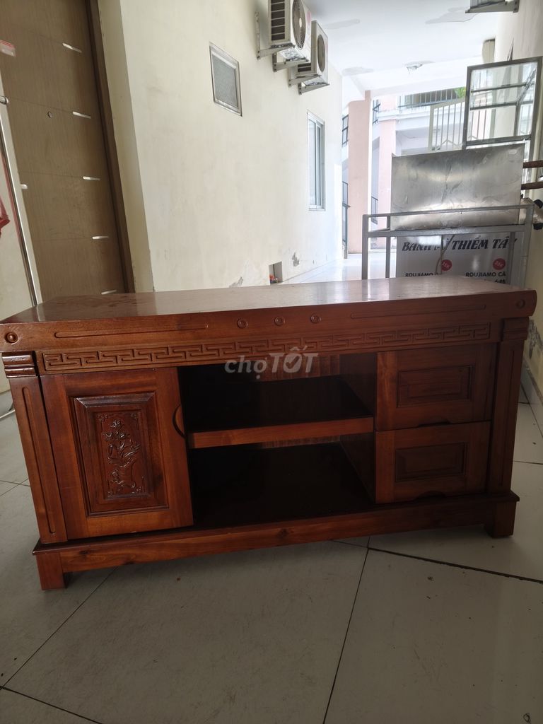 Kệ TV gỗ màu Nâu. Mua bán Tủ, kệ gia đình tại Huyện An Dương Hải Phòng được đăng bởi Anh Khoa hình 1
