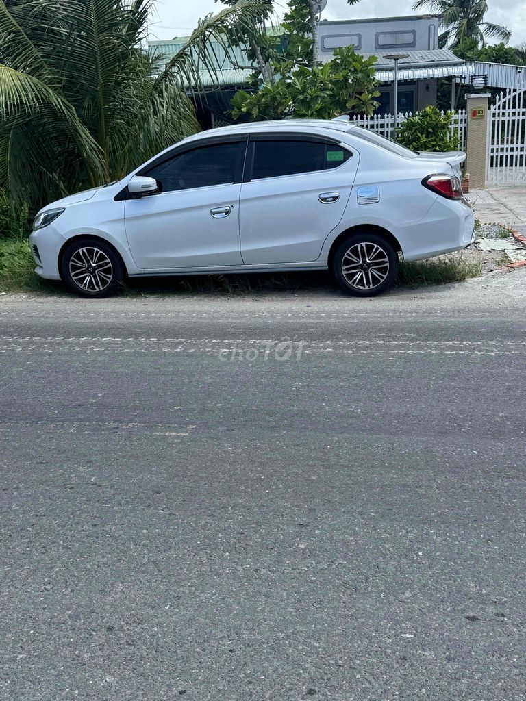 Mitsubishi Attrage CVT Premium Trắng 80.000km. Mua bán Ô tô tại Thành phố Rạch Giá Kiên Giang được đăng bởi 123456789  hình 3
