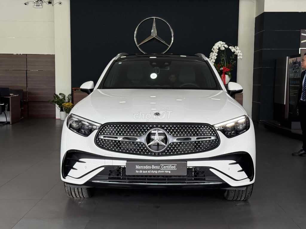 Mercedes Benz GLC 2023 - 15 km. Mua bán Ô tô tại Quận Bình Tân Tp Hồ Chí Minh được đăng bởi Tuyết Nhung Mercedes Chính Hãng  hình 1