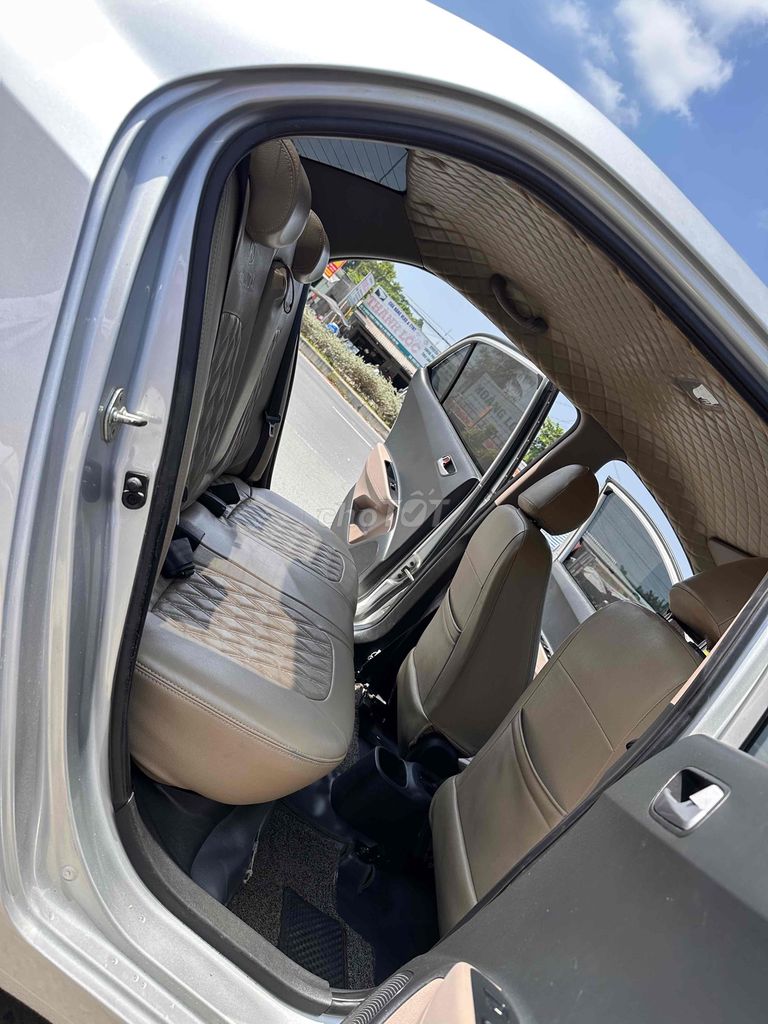 Hyundai Grand i10 2019 1.2 Full MT Bạc. Mua bán Ô tô tại Quận Cái Răng Cần Thơ được đăng bởi ÔTÔ PHÚC SƠN  TP CẦn Thơ  hình 13