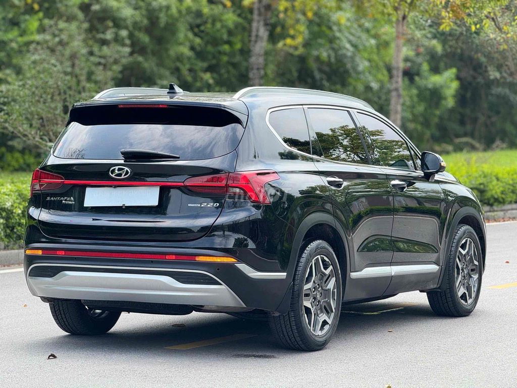 Hyundai Santafe 2022 черный дизель SUV