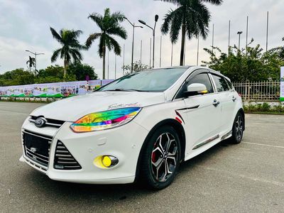 Ford Focus S Hatchback 2014 Trắng 126903 km. Mua bán Ô tô tại Quận Cẩm Lệ Đà Nẵng được đăng bởi Chị Hà