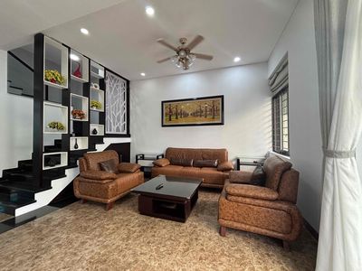 Rent · 4 bd · 160 м² · Quận Hải Châu, ул. Đường Nguyễn Tất Thành