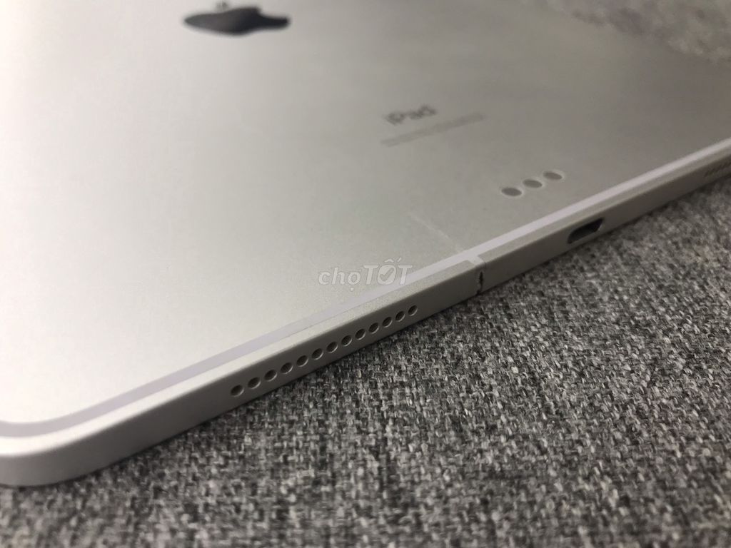Apple iPad Pro 11 bản 64GB 4G (2018)