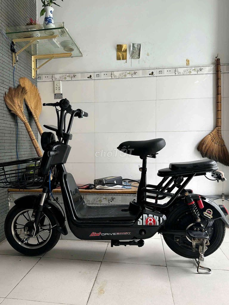Cần bán xe máy điện đang sử dụng