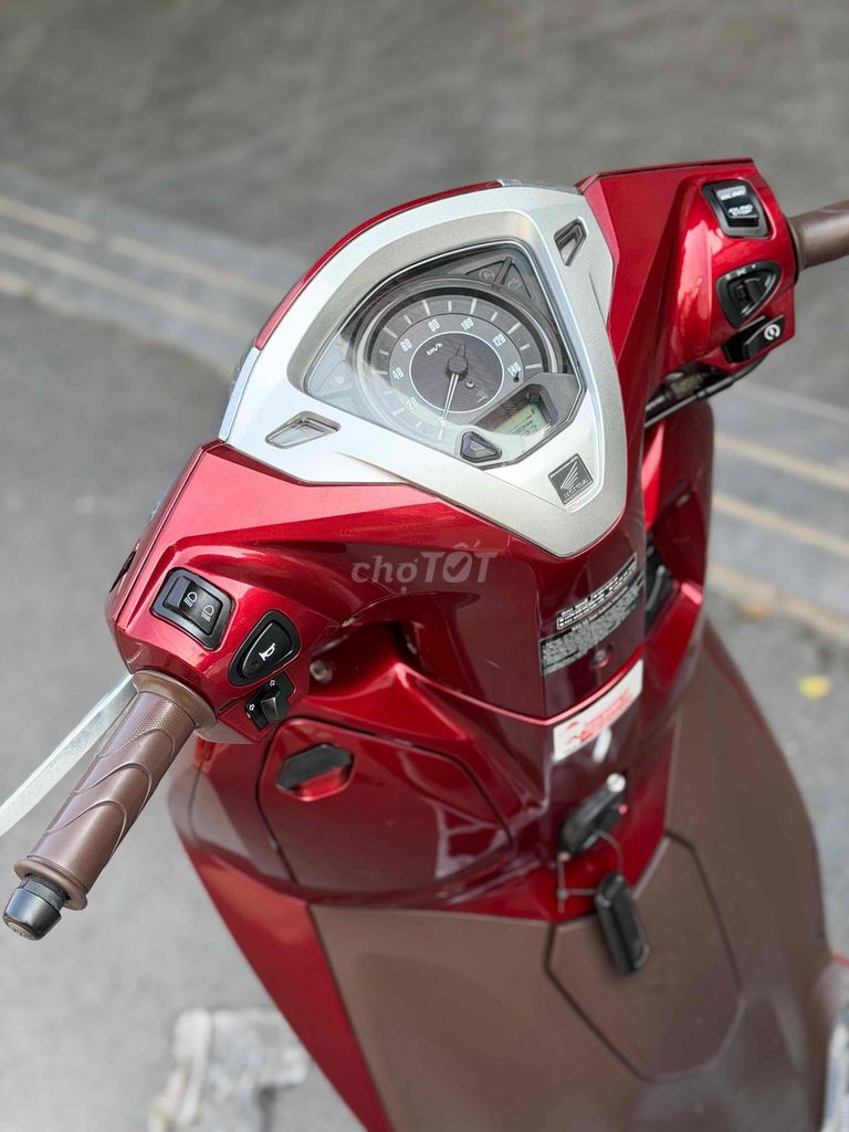 HONDA LEAD 125. Mua bán Xe máy tại Quận 7 Tp Hồ Chí Minh được đăng bởi Chuyên bán xe đẹp zin keng 9 chủ hình 8