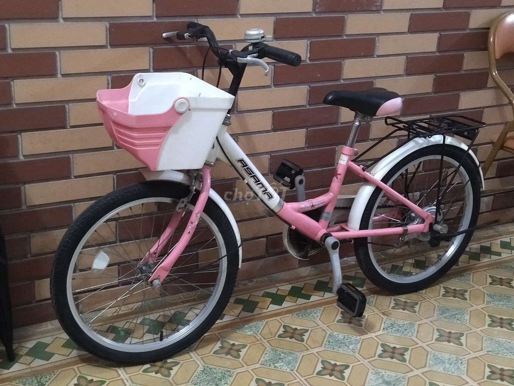 ASAMA 20inch ít đi còn khá mới đạp nhẹ bon chắc. Mua bán Xe đạp tại Quận Hà Đông Hà Nội được đăng bởi Anh Tiến hình 5