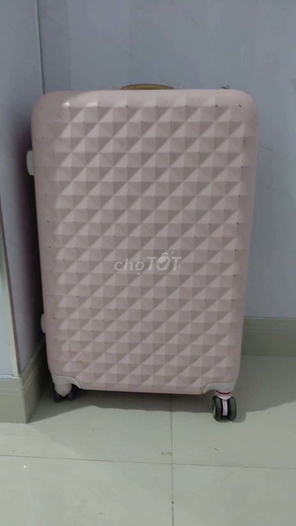 Vali kéo 26 inch Hồng Đã qua sử dụng. Mua bán Túi xách tại Thành phố Thuận An Bình Dương được đăng bởi Máy Sấy Ngải Cứu Tươi Thảo Khí An hình 1