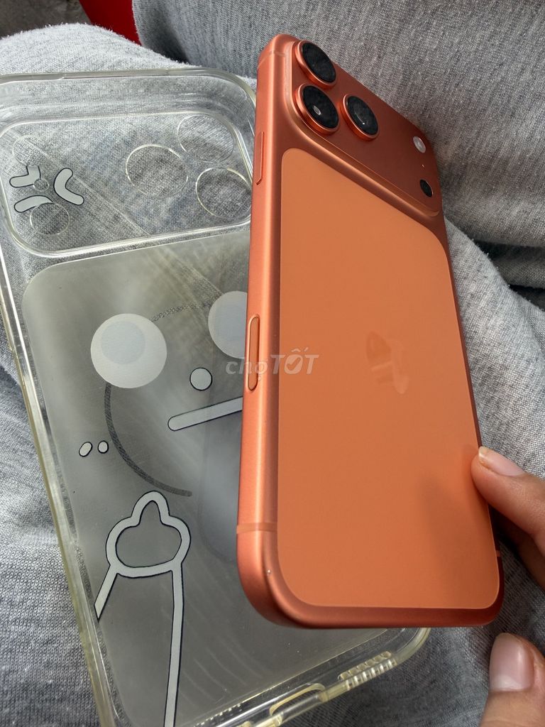 Apple iPhone 17 Pro Max 256GB Cam. Mua bán Điện thoại tại Huyện Trà Ôn Vĩnh Long được đăng bởi tientien hình 1