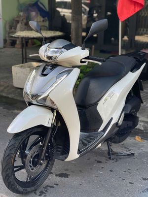 Honda SH 2019 Trắng Khóa thông minh