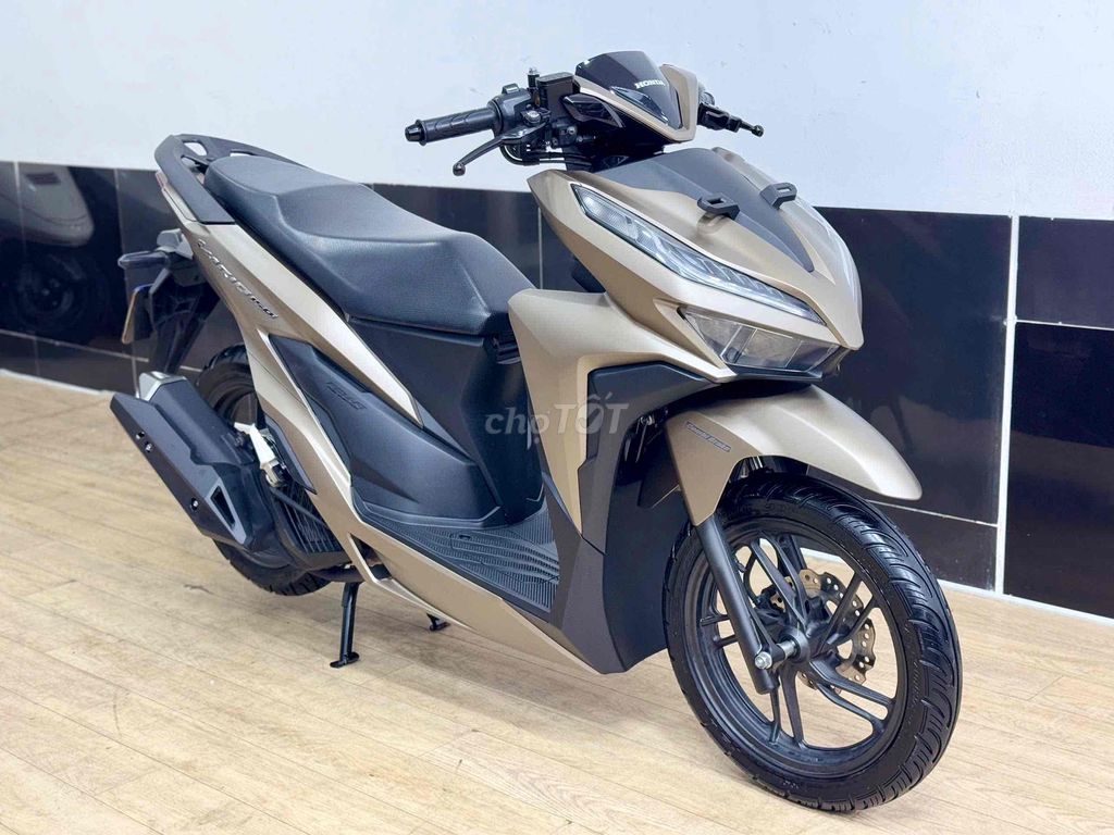 e cần bán Vario 150 đời 2020