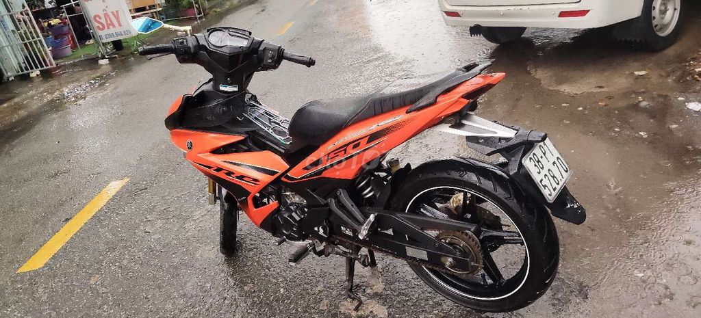 Yamaha Exciter 150 2018 оранжево-черный